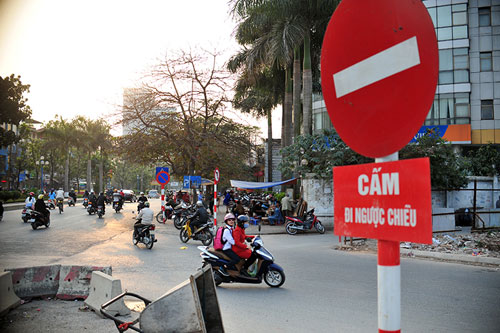 Lỗi đi ngược chiều: mức phạt năm 2025 và cách camera AI nhận diện