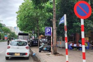 Lỗi đỗ xe sai quy định trên đường phố: camera đô thị ghi nhận thế nào?