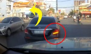 Lỗi bật xi-nhan sai, không xi-nhan có bị camera bắt?